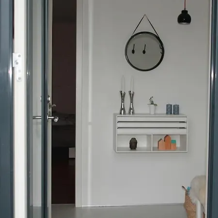Anneks Med Eget Toilet Og Bad - Gratis Parkering