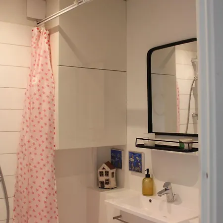 Anneks Med Eget Toilet Og Bad - Gratis Parkering