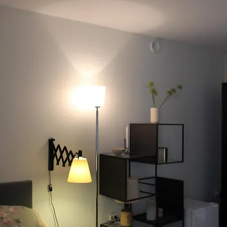 Lejlighed Anneks Med Eget Toilet Og Bad - Gratis Parkering *