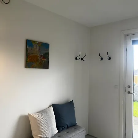 アパート Anneks Med Eget Toilet Og Bad - Gratis Parkering *
