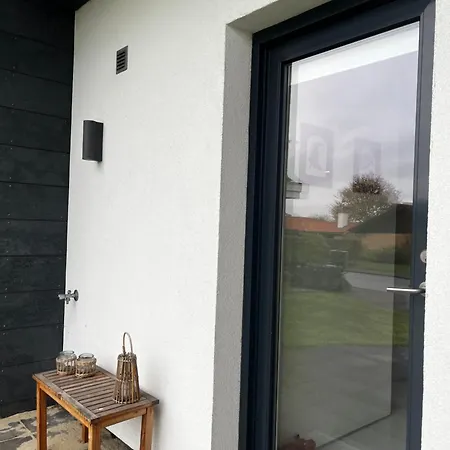 Lejlighed Anneks Med Eget Toilet Og Bad - Gratis Parkering