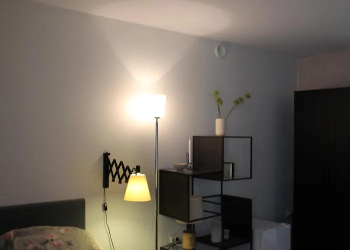 Appartement Anneks Med Eget Toilet Og Bad - Gratis Parkering *