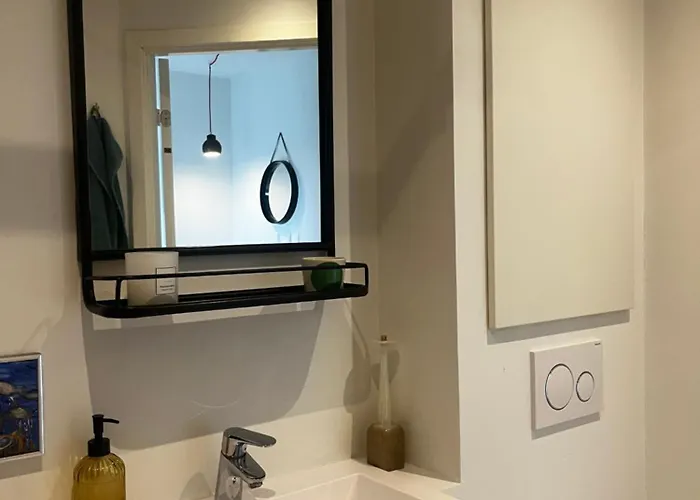 Anneks Med Eget Toilet Og Bad - Gratis Parkering Appartamento *